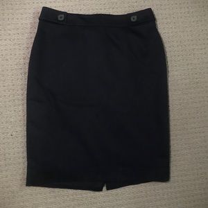 ♦️ Ann Taylor Petite skirt with buttons